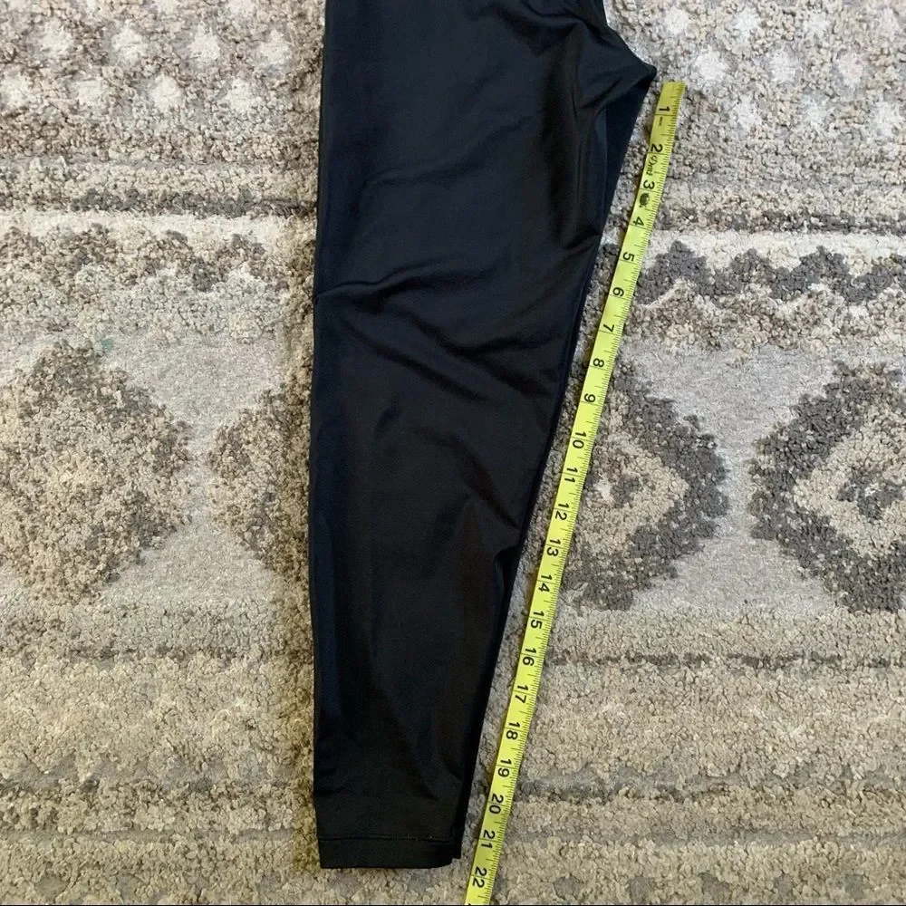 Nike Intertwist Black Leggings XS